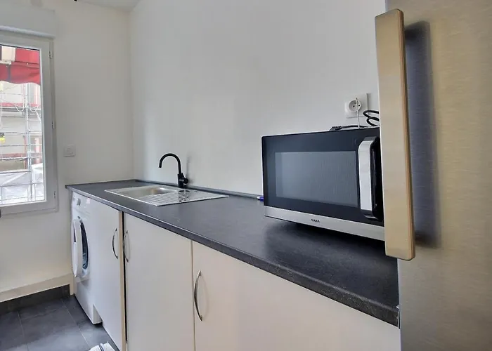 Alliance 3 Bed and Breakfast *