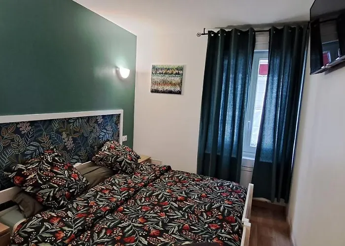 Alliance 3 Oda ve Kahvaltı Paris
